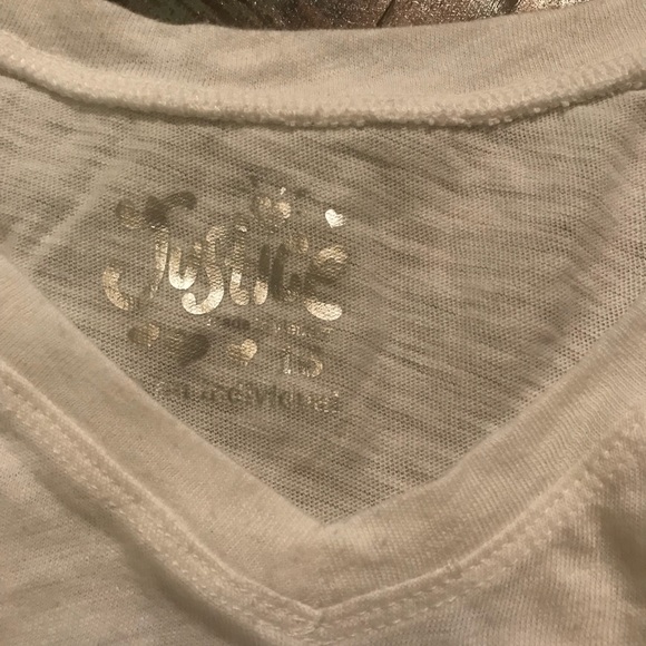 🎀 - Picture 2 of 3